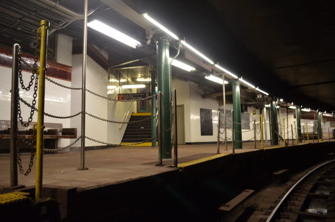 Another staircase further down the platform, also check out the gap fillers that would've once been used